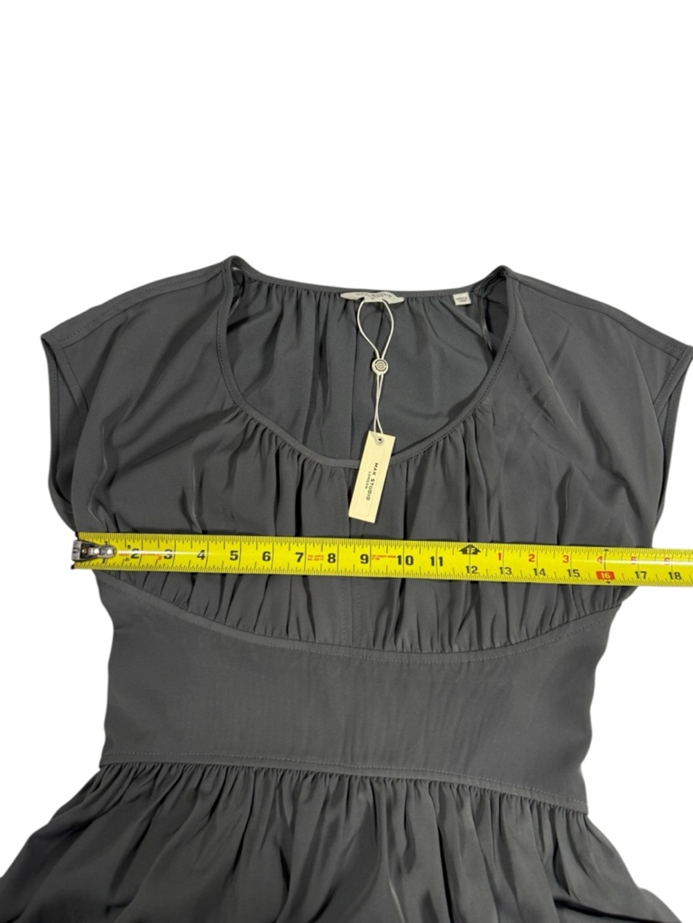 Max Studio London Maxi Dress Medium Gray Short Sleeve Sculpted Waist Stretch NEW - Picture 3 of 9